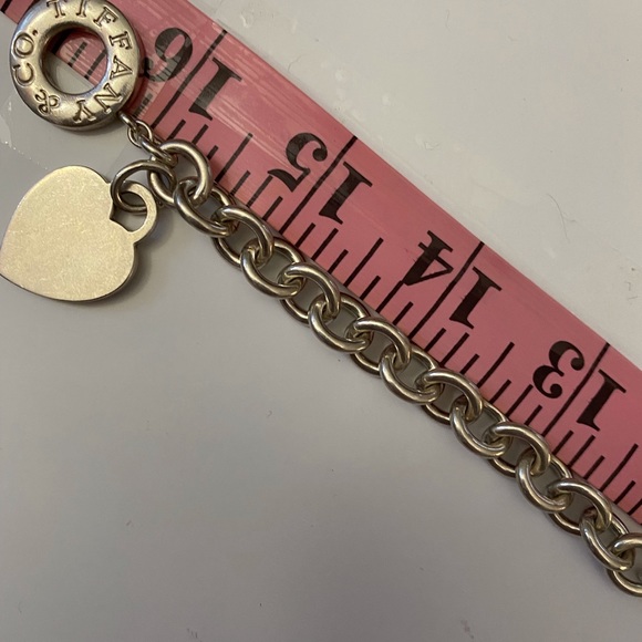 Vintage Tiffany & Co. Heart Toggle Necklace 17” - Picture 7 of 8